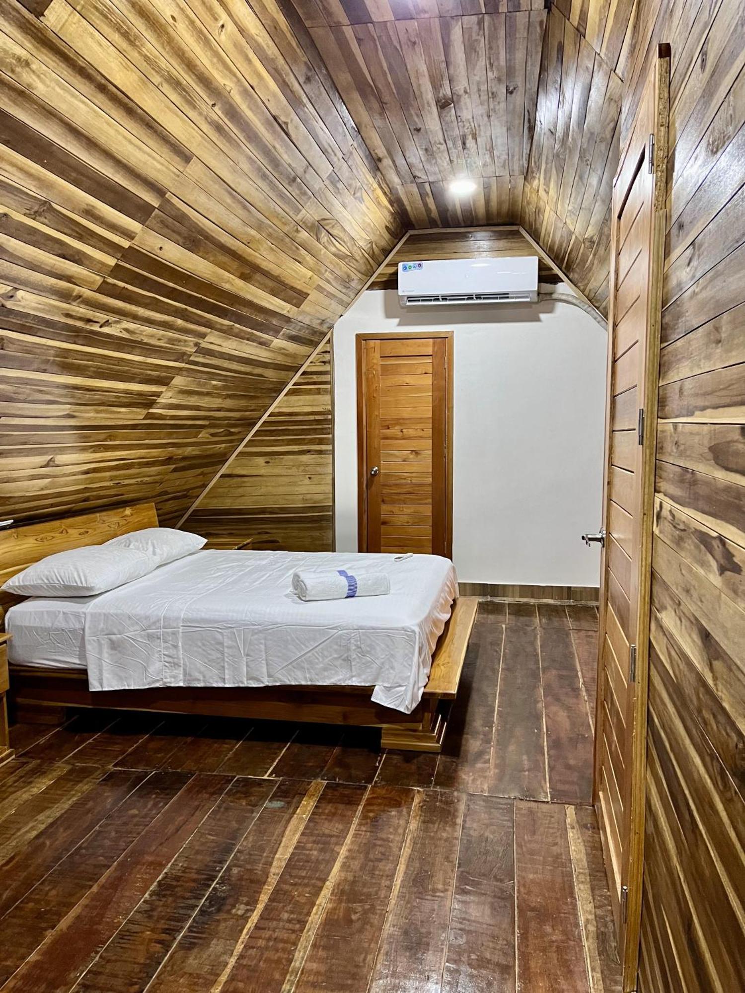 The Shark Cabana Frente Al Mar Лос Наранхос Екстериор снимка